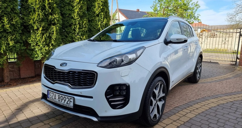 Kia Sportage cena 77900 przebieg: 165600, rok produkcji 2016 z Szczekociny małe 781